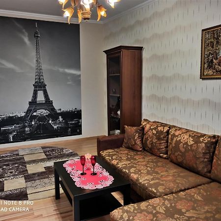 Apartment On Krainego Str 27 Slonim Kültér fotó
